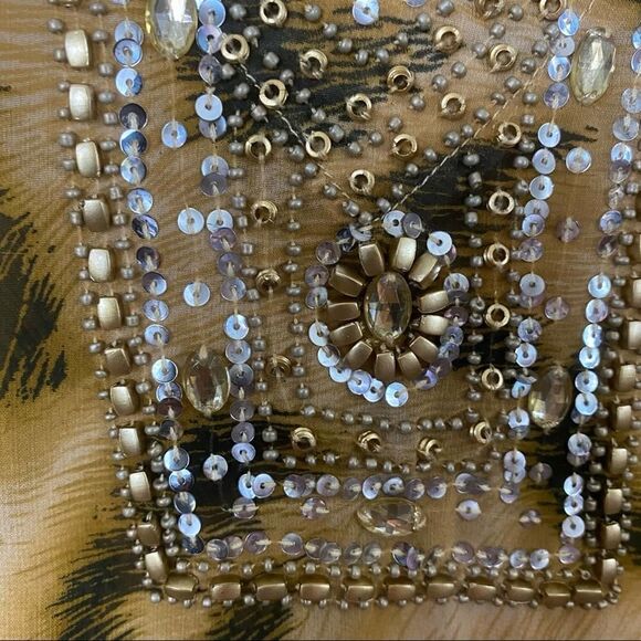 Faith Animal Print Beaded Chiffon Sheer V-Neck Tunic Blouse Size Medium - Picture 8 of 10